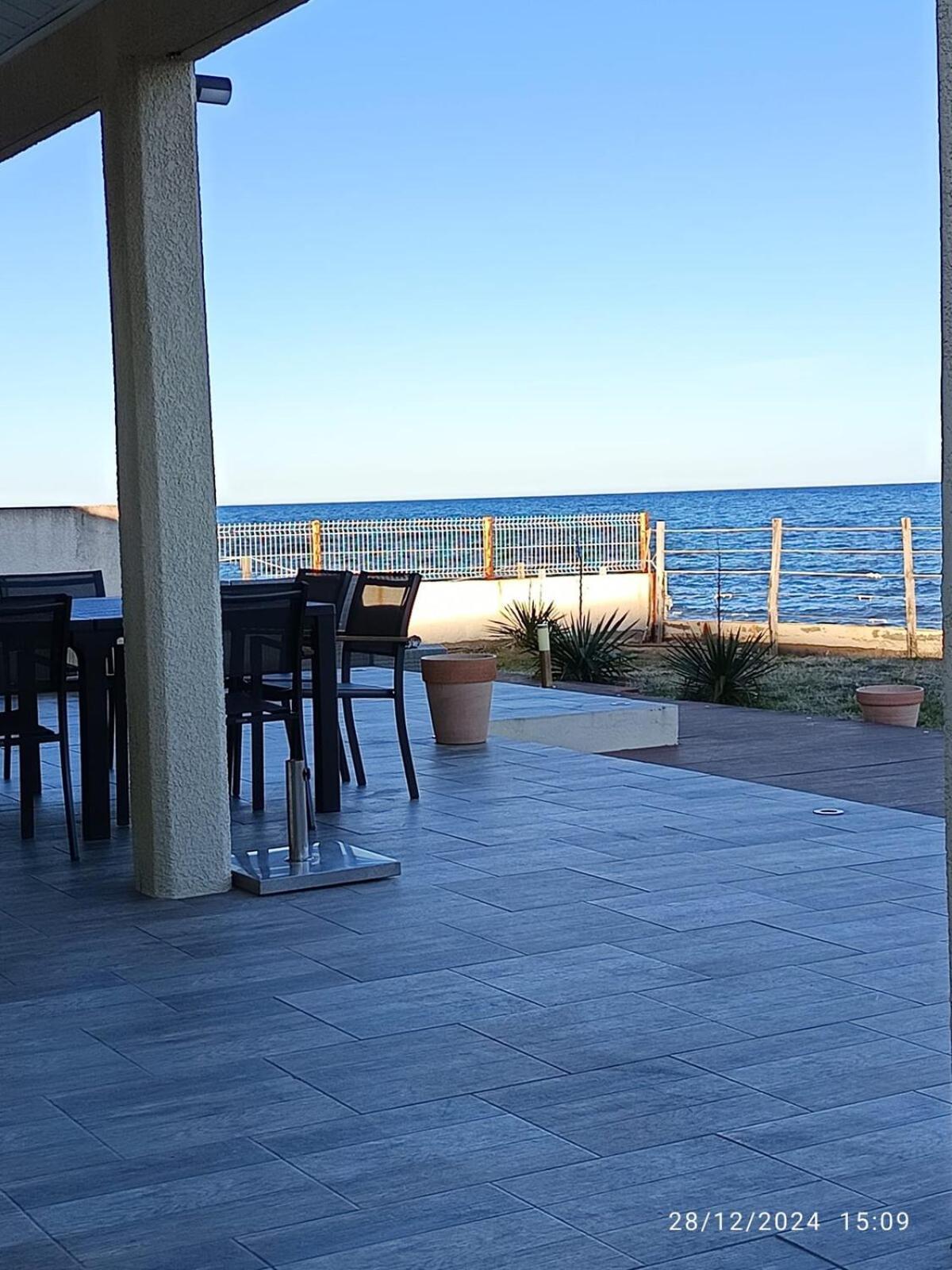 Bord de mer, pieds dans l'eau, vue panoramique Βίλα San-Nicolao Εξωτερικό φωτογραφία